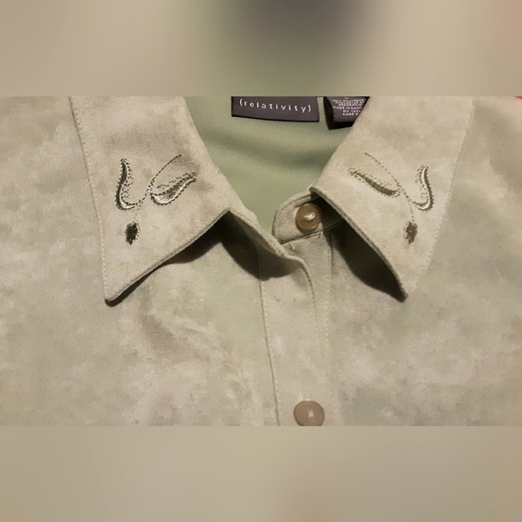 Relativity Green Jacket Blouse Shacket Embroidered w/free slacks - Picture 6 of 10